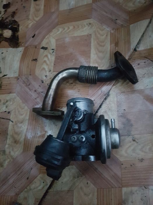ЕГР клапан EGR  за пасат 5 1.9 тди