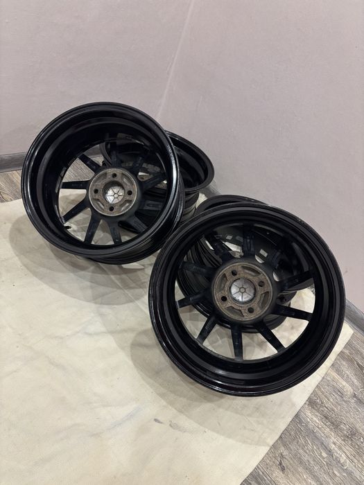 Продам комплект дисков VOSSEN