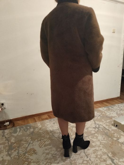 Продам эко шубу новая