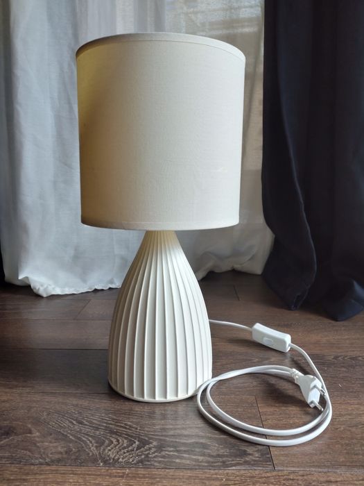 Нощна лампа с кабел