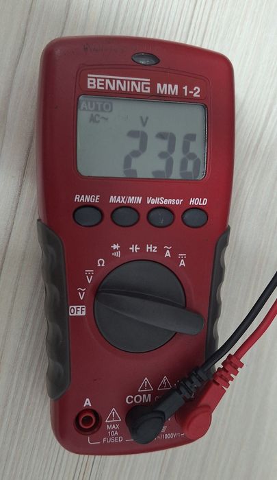 Multimetru digital Benning MM 1-2