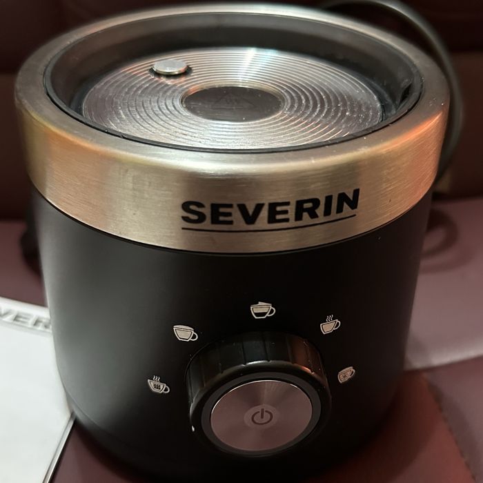 Неупотребяван Пенообразувател за мляко Severin S3588