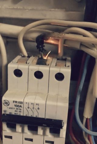 Квалифицированный Электрик