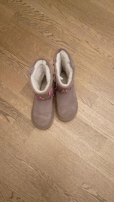 Продам угги детские