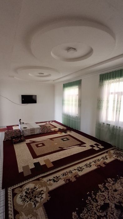 Toshken viloyati Yangiyol tumanida uy,xovli sotiladi. Yengi qurilgan