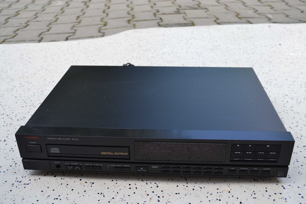 CD player Luxman DZ 112