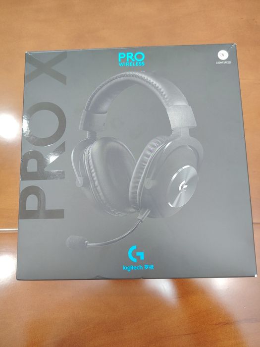 Продам наушники в отличном срстоянии