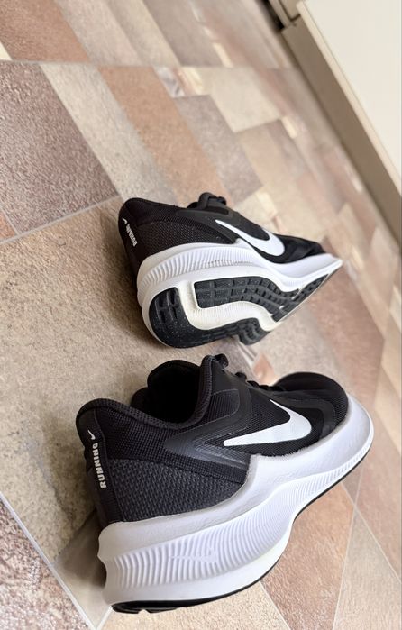 Nike короссовки