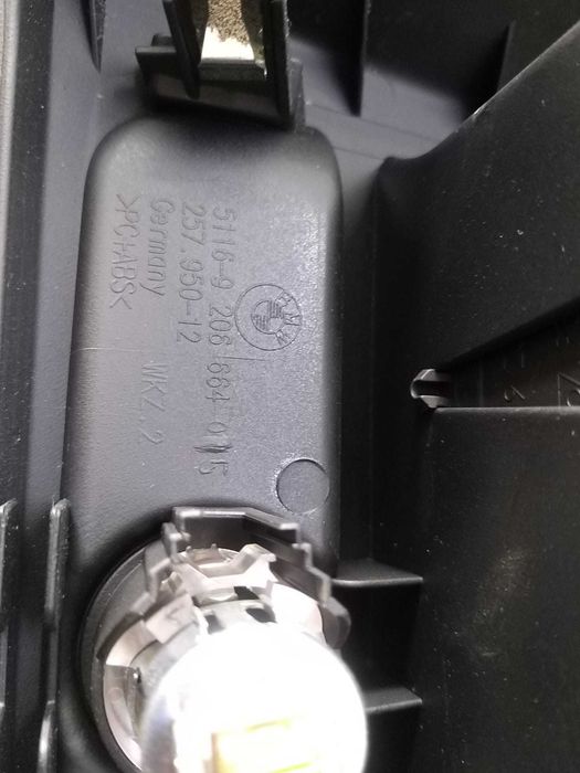 Rama compartiment depozitare cotiera spate bmw seria 5 f11 511692066640