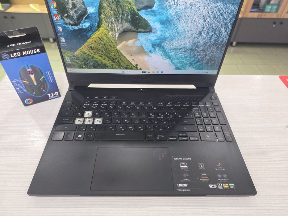 Asus TUF Dash (RTX 3070 8 gb, core i7-12650H)