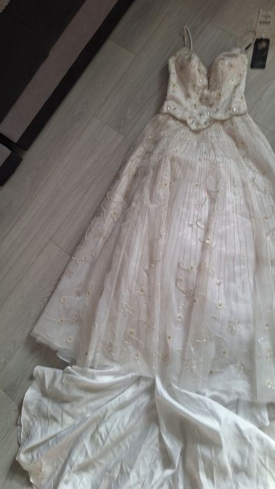 Булчинска рокля Нова !