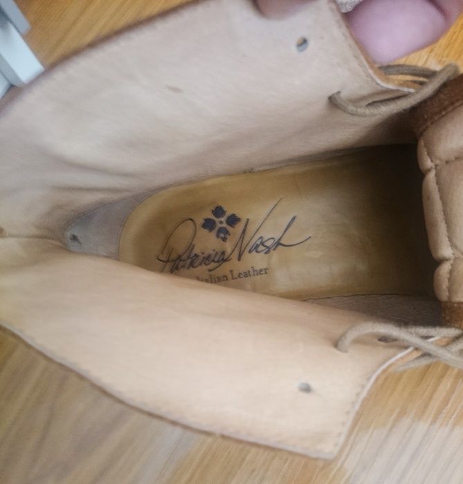 продам замшевые ботинки Patricia Nash