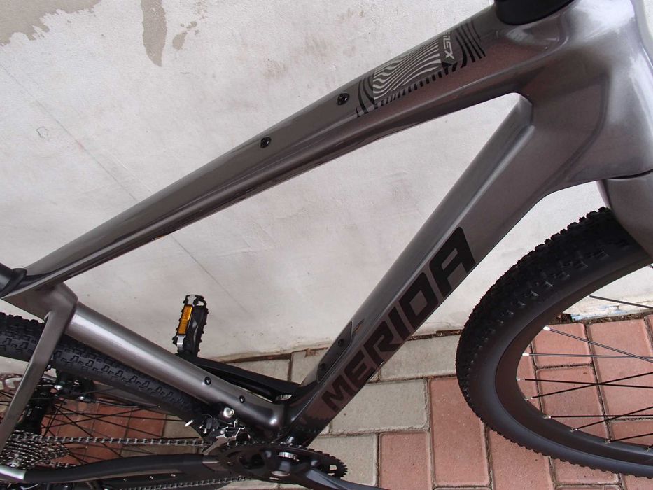 Bicicleta Gravel Full Carbon - Full GRX- Model 2025