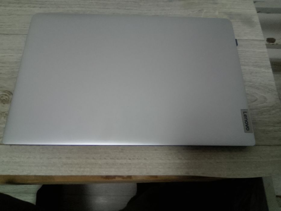 Продам ноутбук Lenovo IdeaPad 1