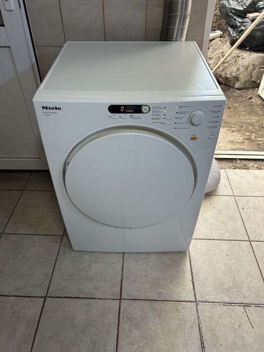 Uscator de haine Miele