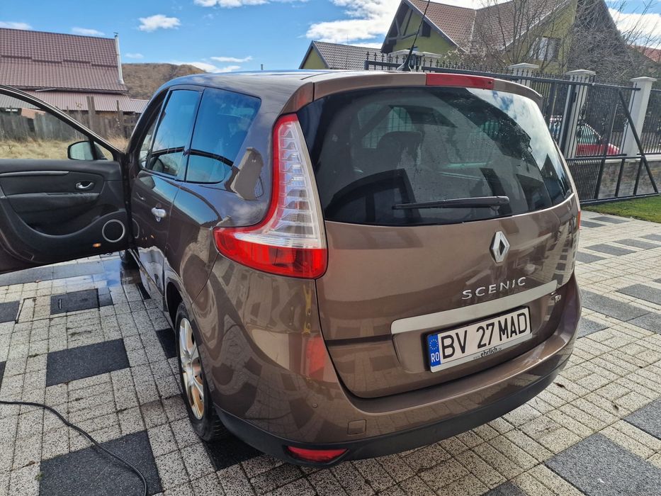 RENAULT Grand Scenic 2010 — imagine 3