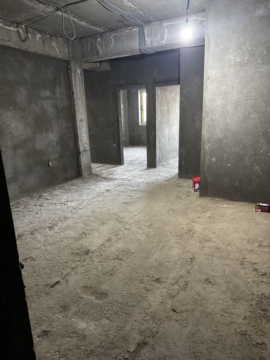 Продается квартира 97 м2  ( новостройка )