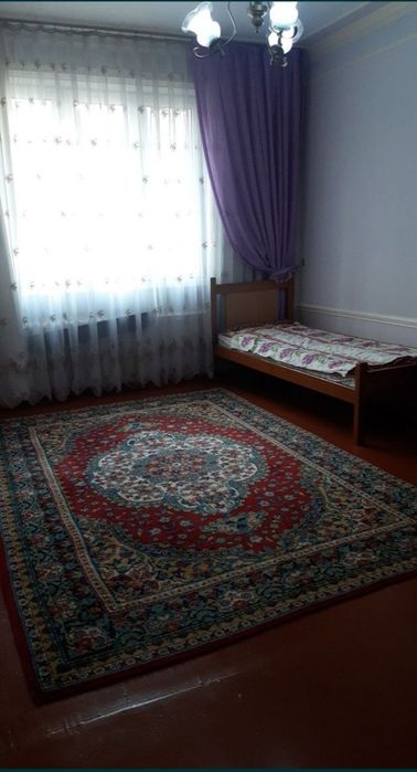 Ялангач. Кв-4ком ( Теннисный корт аллея) Мирзо улугбекский БИИ.Буз