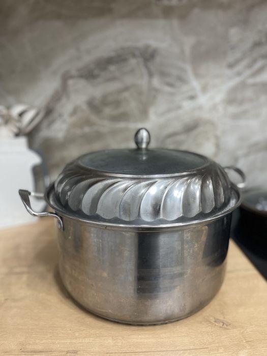 Продается кастрюля