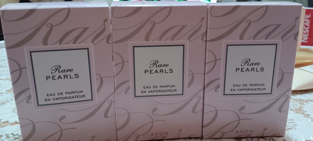 Дамски парфюми на цени от 18 лв. Вземи в компект с лосион или крем