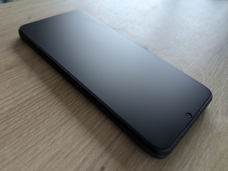 TCL 40 NXTPAPER 256GB / 6GB RAM – E-Ink Дисплей Смартфон КАТО НОВ