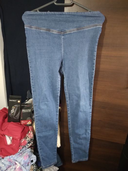 Blugi mărimea S ieftin la 30 de lei