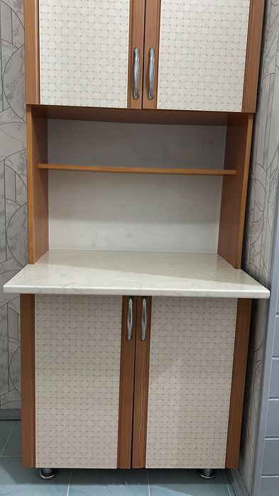 Кухонный шкаф сатылады б/у