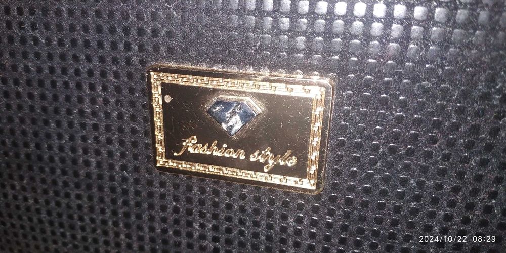 Стилна дамска чанта