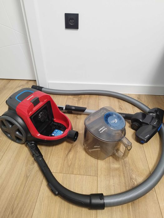 Прахосмукачка Филипс / Philips