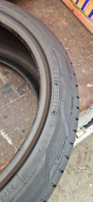 2 Anvelope Toyo de vara  235 45 R19 . Dot 2020