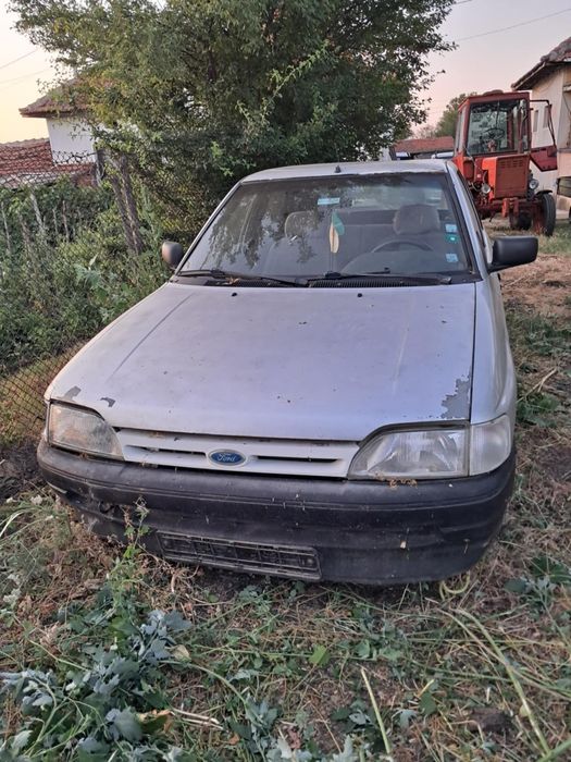 Форд Ескорт 92г бензин за части