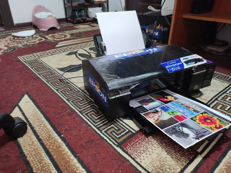 Epson L 805 holati idealni dyuzi 100 % zaprafka polni ishga tayor 100%