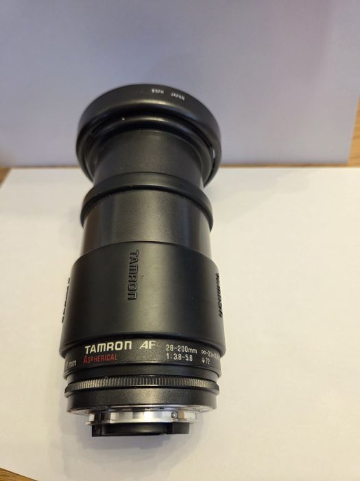 Nikon D80 cu obiectiv Tamron 28-200 si card de memorie 32gb