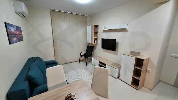 Дава се под наем Двустаен апартамент в Варна, Изгрев - 65 кв.м за 598.23 € - Снимка #1