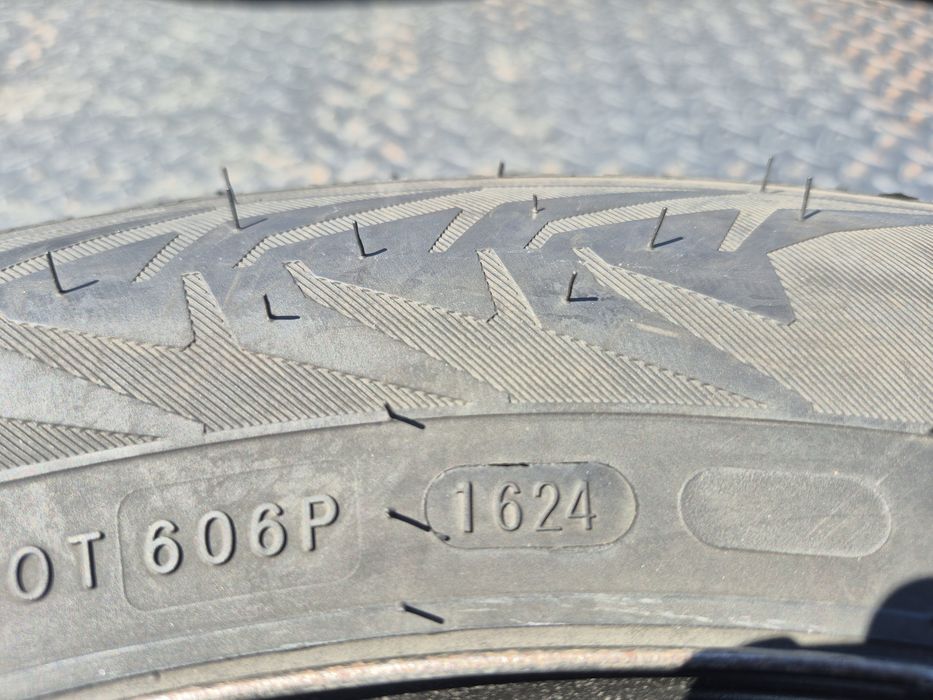 195/65R15 Nokian