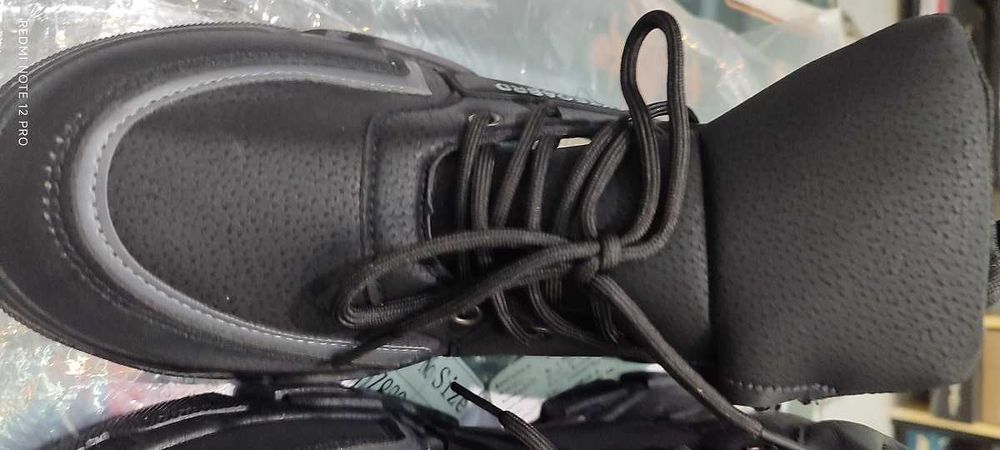 Мъжки обувки голям размер