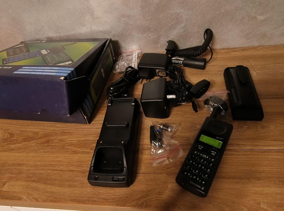 Ericsson GH337 - telefon de colectie