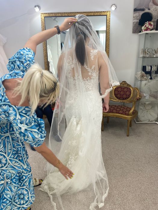 Rochie mireasa + voal Pronovias