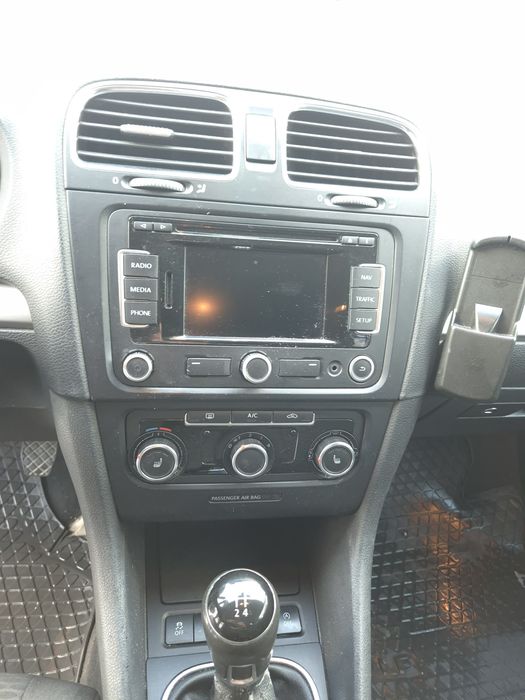 VOLKSWAGEN Golf 2012 — imagine 4