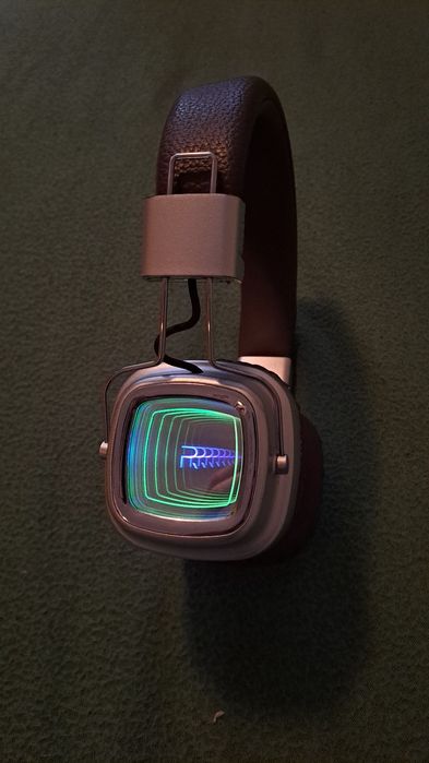 WBK946 ретро светещи слушалки