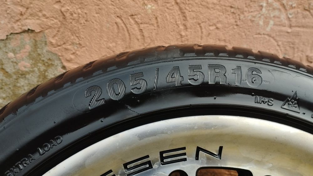 Срочно. Vossen 205/45/16