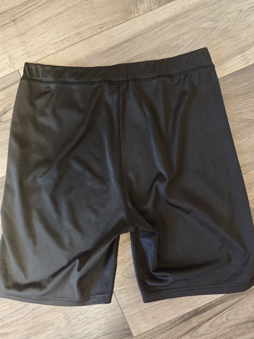 Дамски къс спортен клин