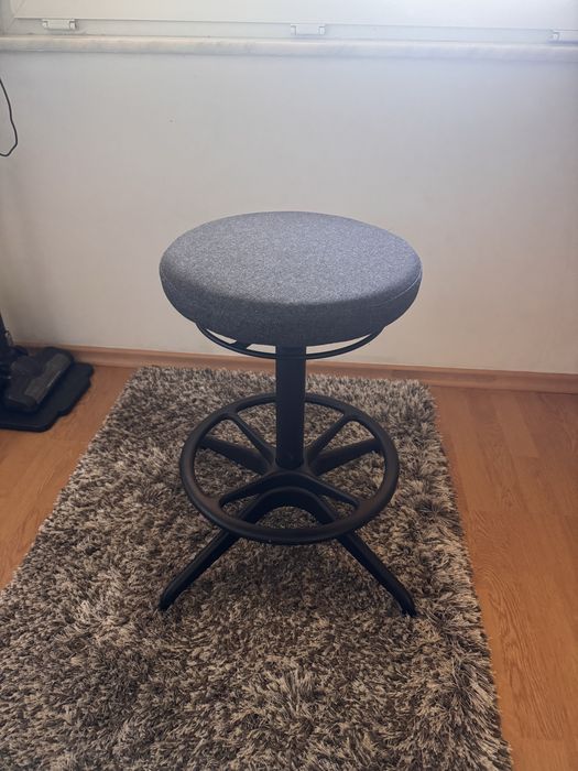 Taburet IKEA TROLLBERGET reglabil – stare foarte bună