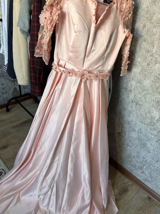 Продам платье