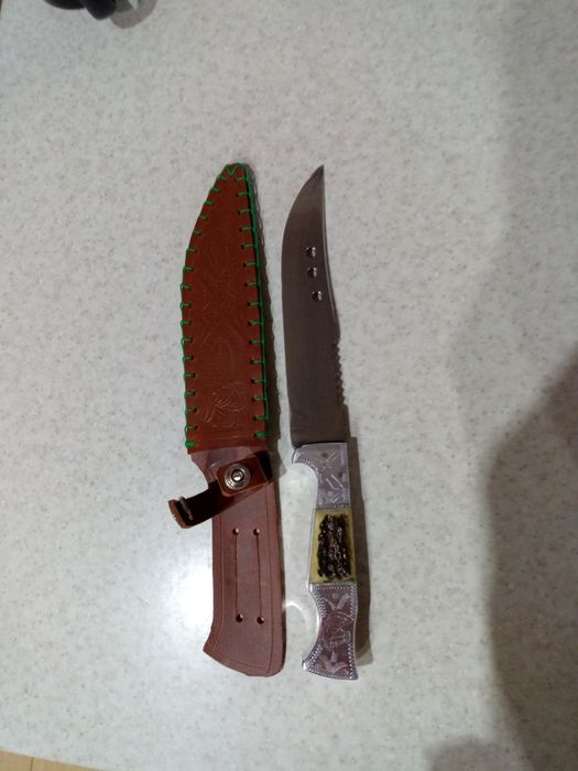 Cuțit de vânătoare