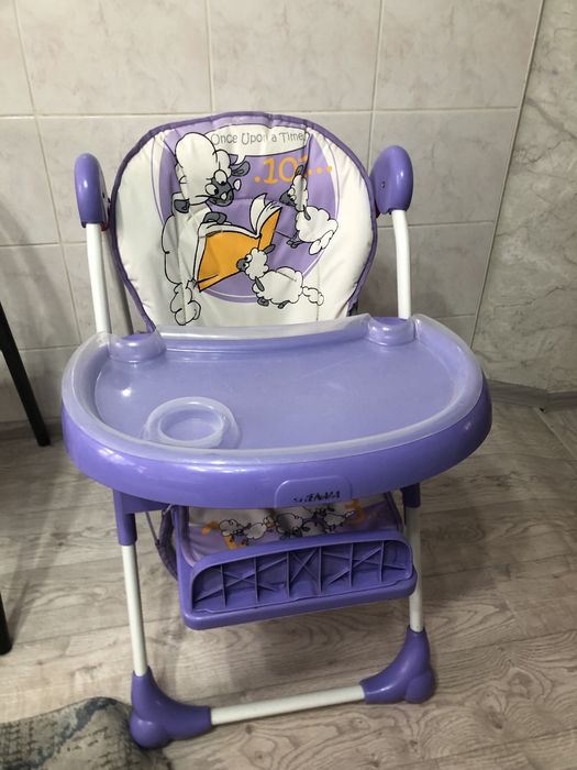 Стульчик для кормления.В отличном состоянии.Срочно продам!!