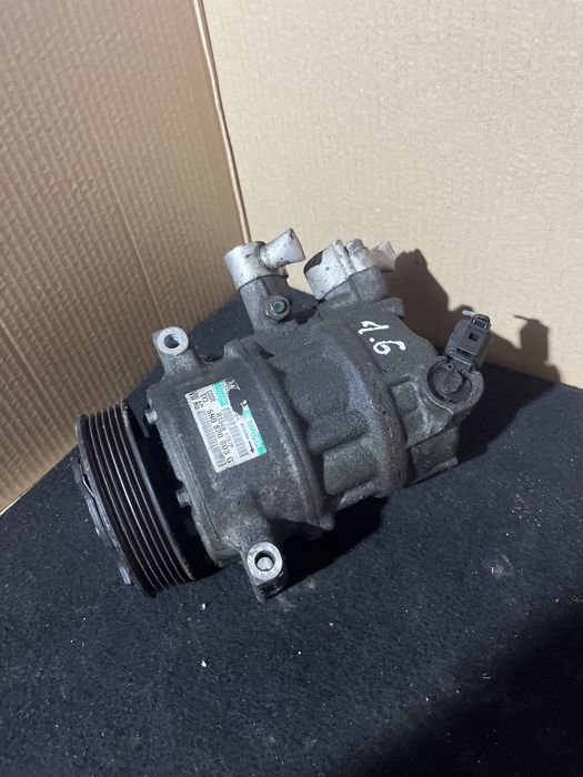 Compresor AC / climă 1.6 Skoda Seat Audi Volkswagen cod: 5N0 820 803 G