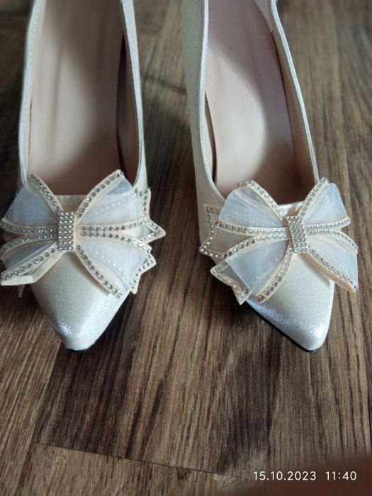 Туфли женские с бантом