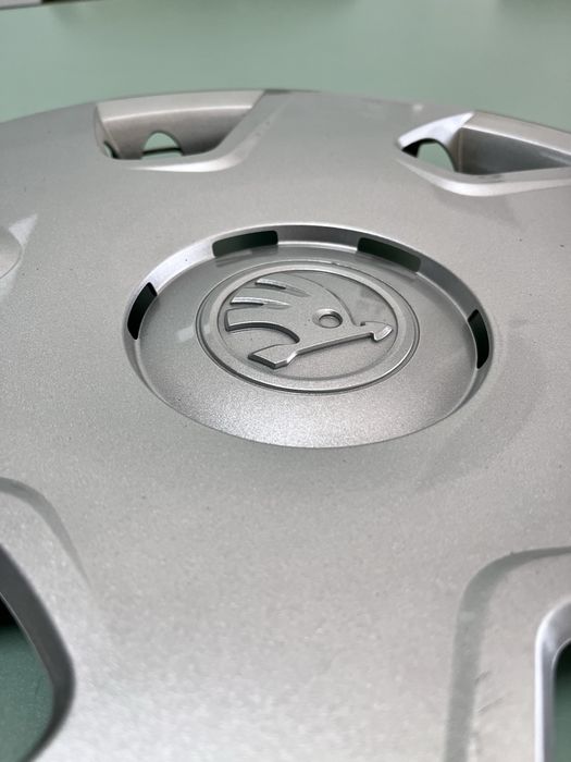 Capac skoda rapid