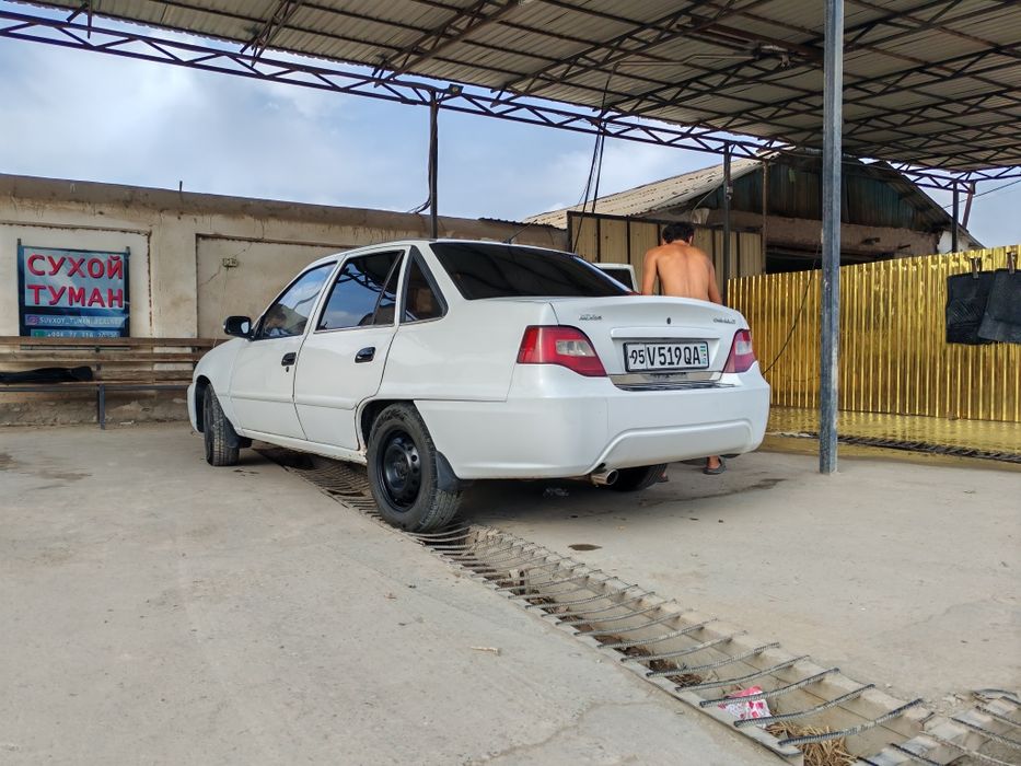 Нексия 2 сотилади